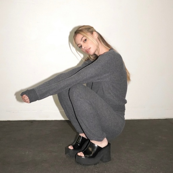 LNA Sweaters - Brand New- LNA Brushed Hoodie & Jogger set in Pirate Black ☁️